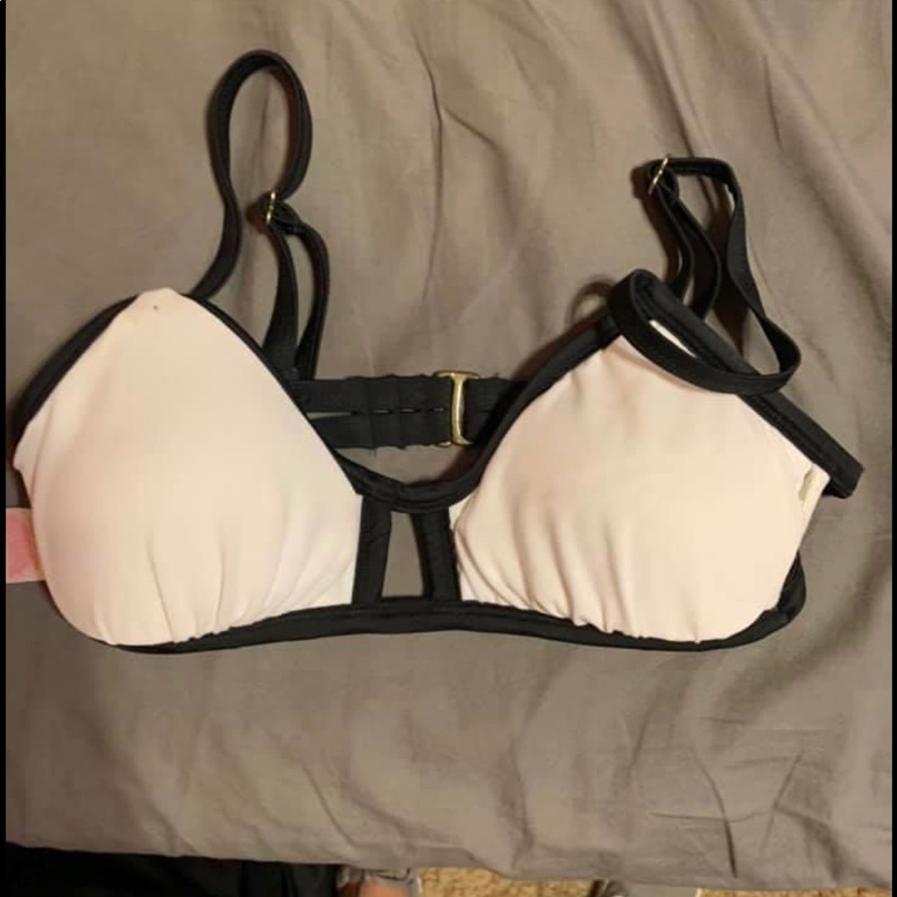 Bikini top
